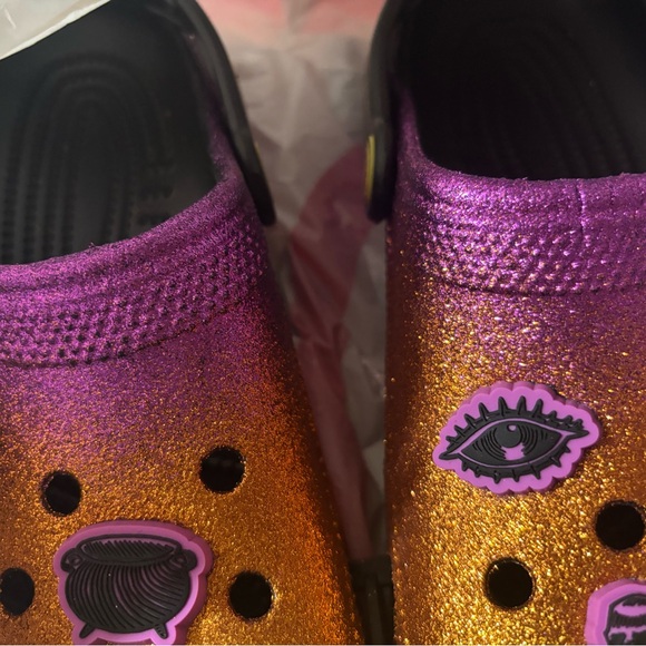 CROCS Classic Disney Hocus Pocus Clogs - Picture 3 of 15